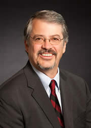 ˼��ȫ�򸱿�������Ӌ(j��)����ϯ���g(sh��)��Lew Tucker