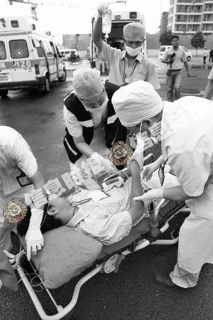 ��خ�^(q��)�e�����а���ȼ�¼���(y��ng)����Ԯ������120���ӓ��ȡ����ߡ�