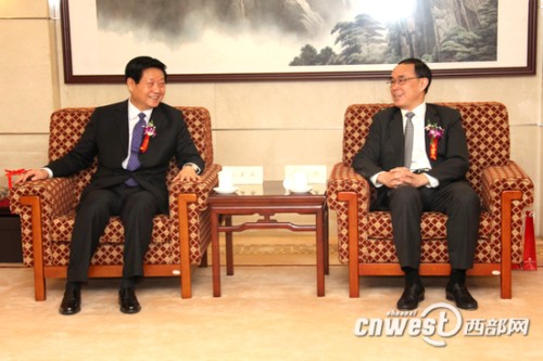 ���ʡί����ӛ��ʡ�L�w�����c�Ї�(li��n)ͨ������(j��ng)��������ͨ����